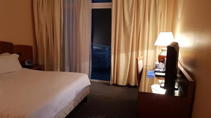 Hotel Sabri アンナバ エクステリア 写真
